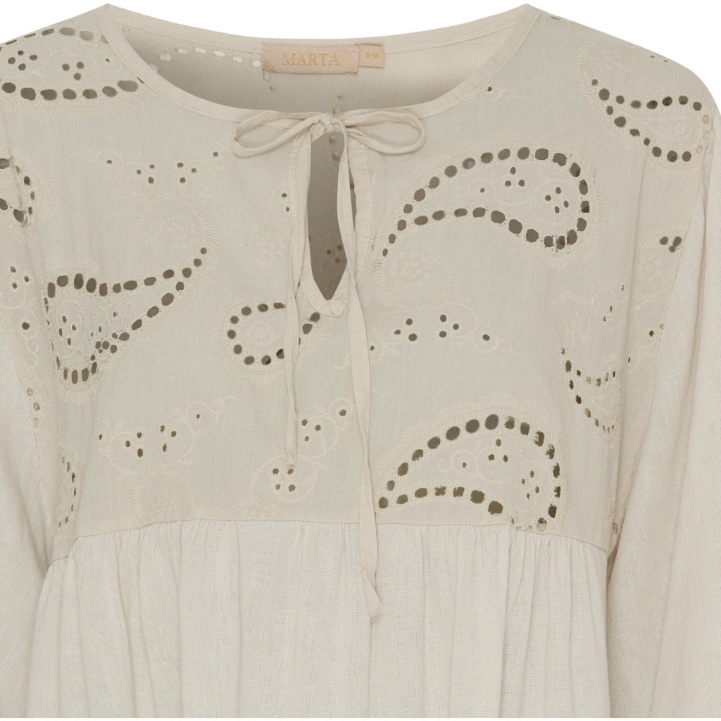 MARTA DU CHATEAU Marta Du Chateau dam blus MdcCaterina 5616 Blouse Sabbia