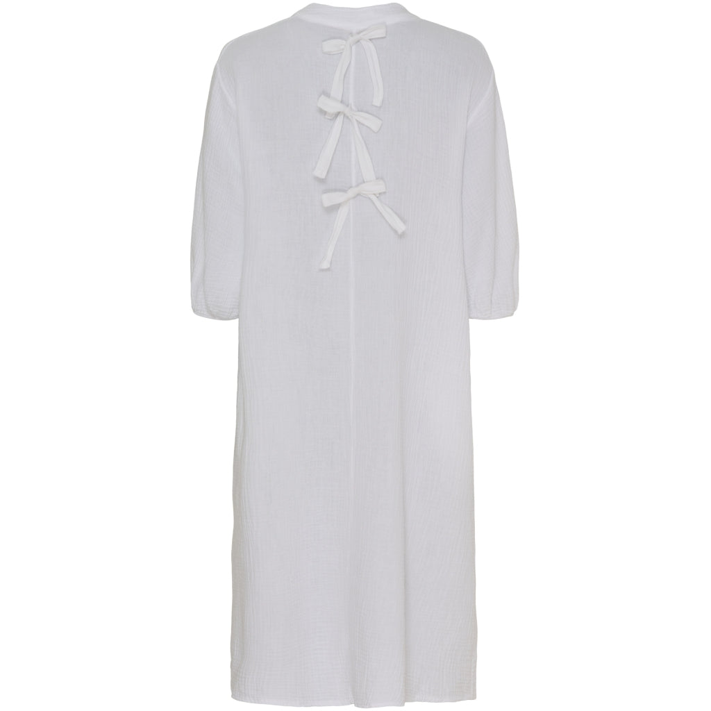 MARTA DU CHATEAU Marta Du Chateau dam klänning MdcAntonia Dress White