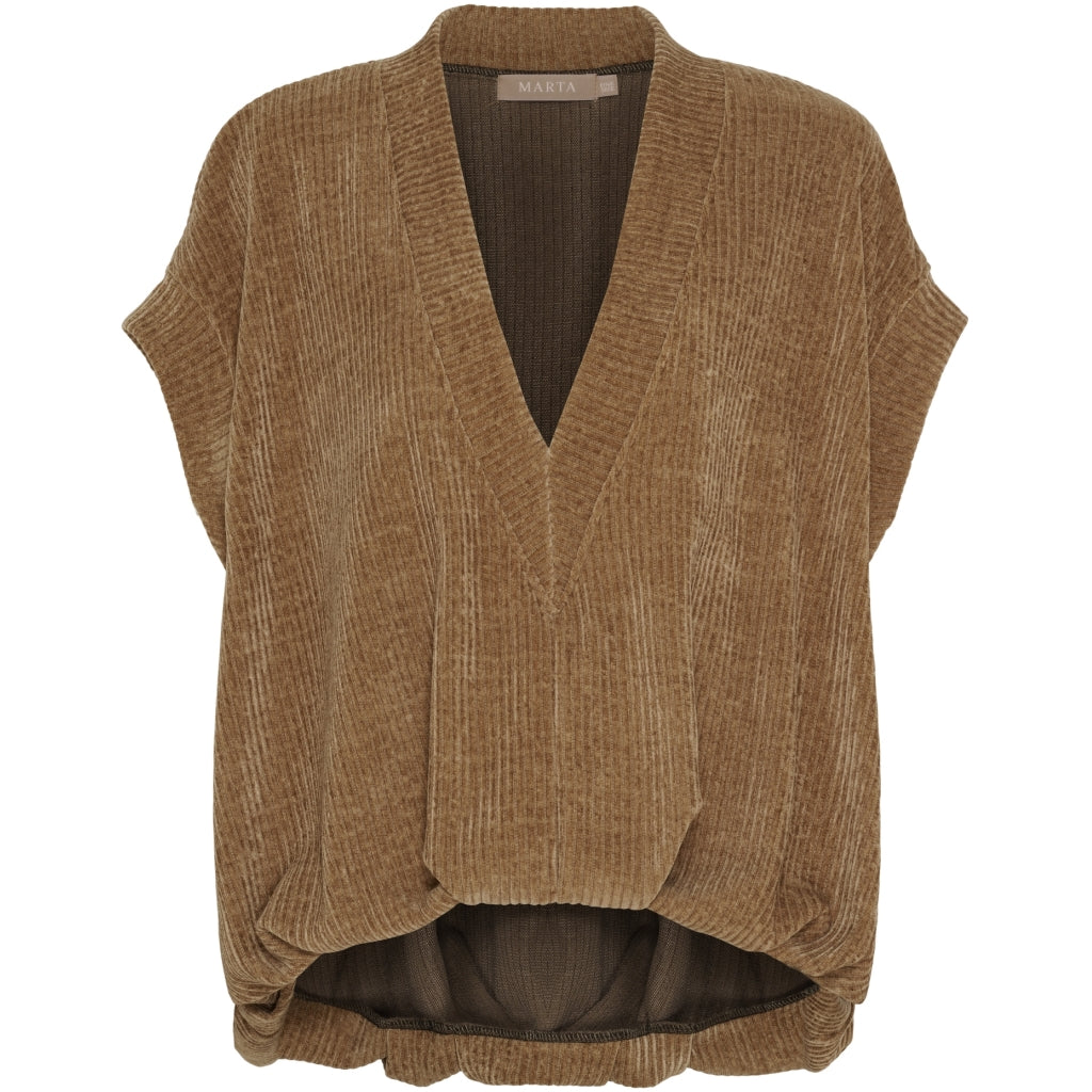 MARTA DU CHATEAU Marta du Chateau dam väst MdcIsla 55080 Vest Camel99