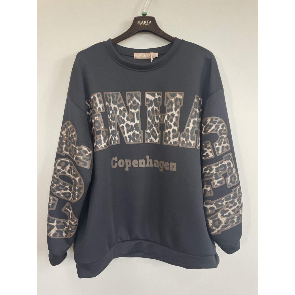 MARTA DU CHATEAU Marta du chateau Dam Sweatshirt MdcSevilla 22659Leo Sweatshirt Nero/Leo
