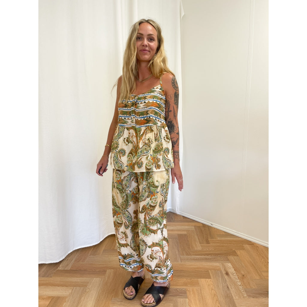 MARTA DU CHATEAU Marta du chateau dam top 5824 Top Kaki211